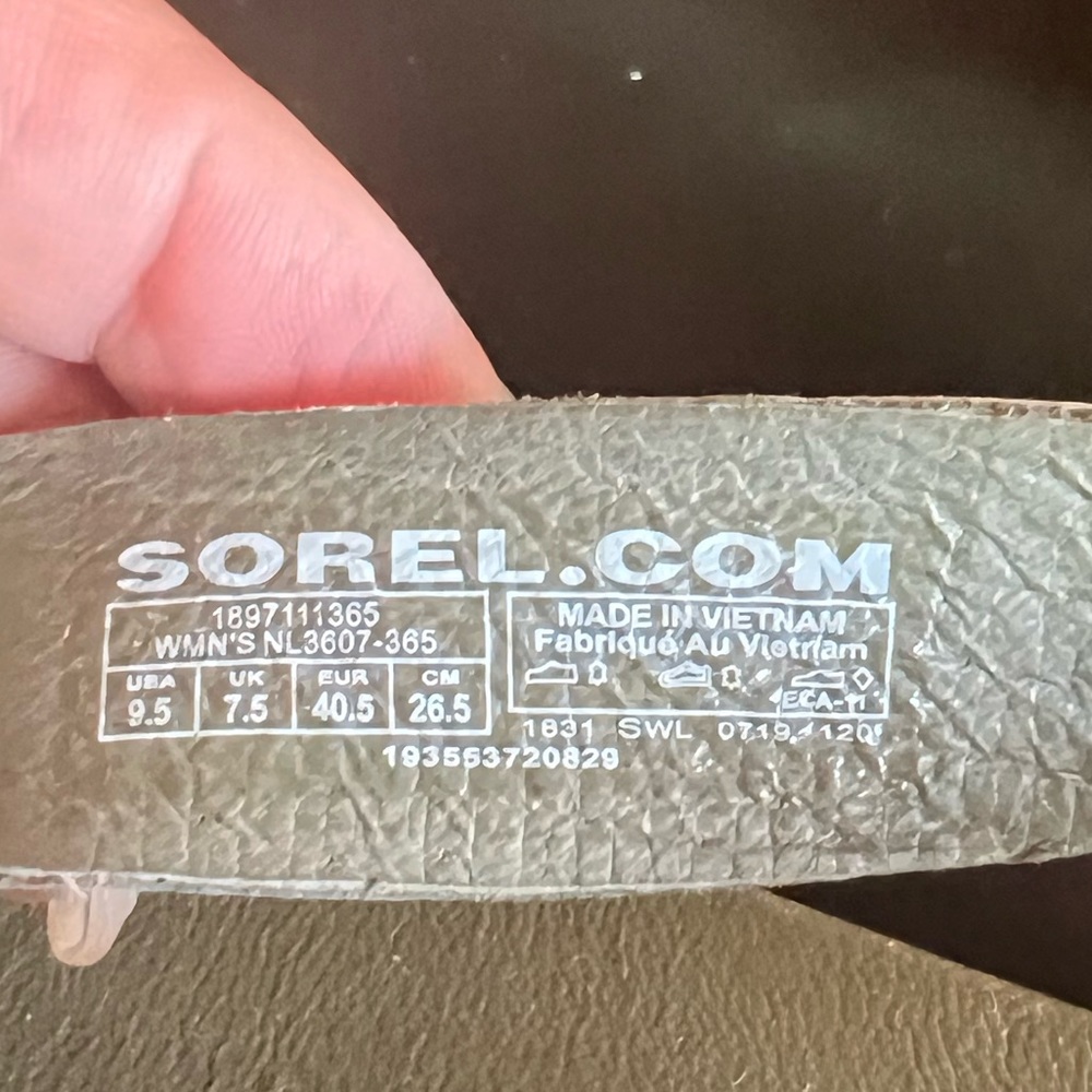 SOREL Roaming Criss Cross Sandal 9.5 Women - Picture 6 of 9